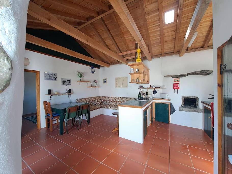 Casita - Your Home In Flores Lajes das Flores Екстериор снимка