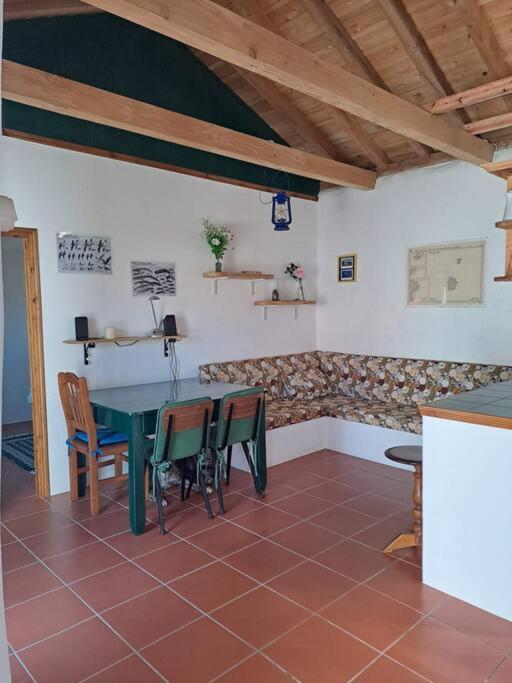 Casita - Your Home In Flores Lajes das Flores Екстериор снимка