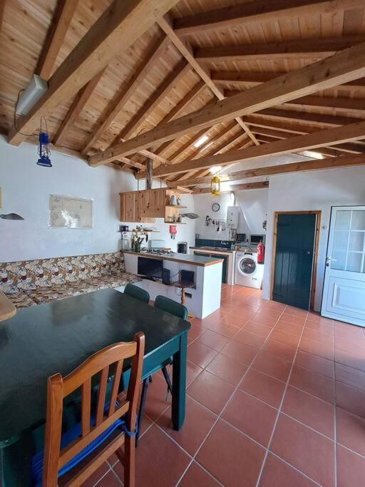 Casita - Your Home In Flores Lajes das Flores Екстериор снимка